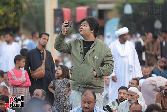 سيلفي العيد والضحكة الحلوة سيلفي العيد والضحكة الحلوة