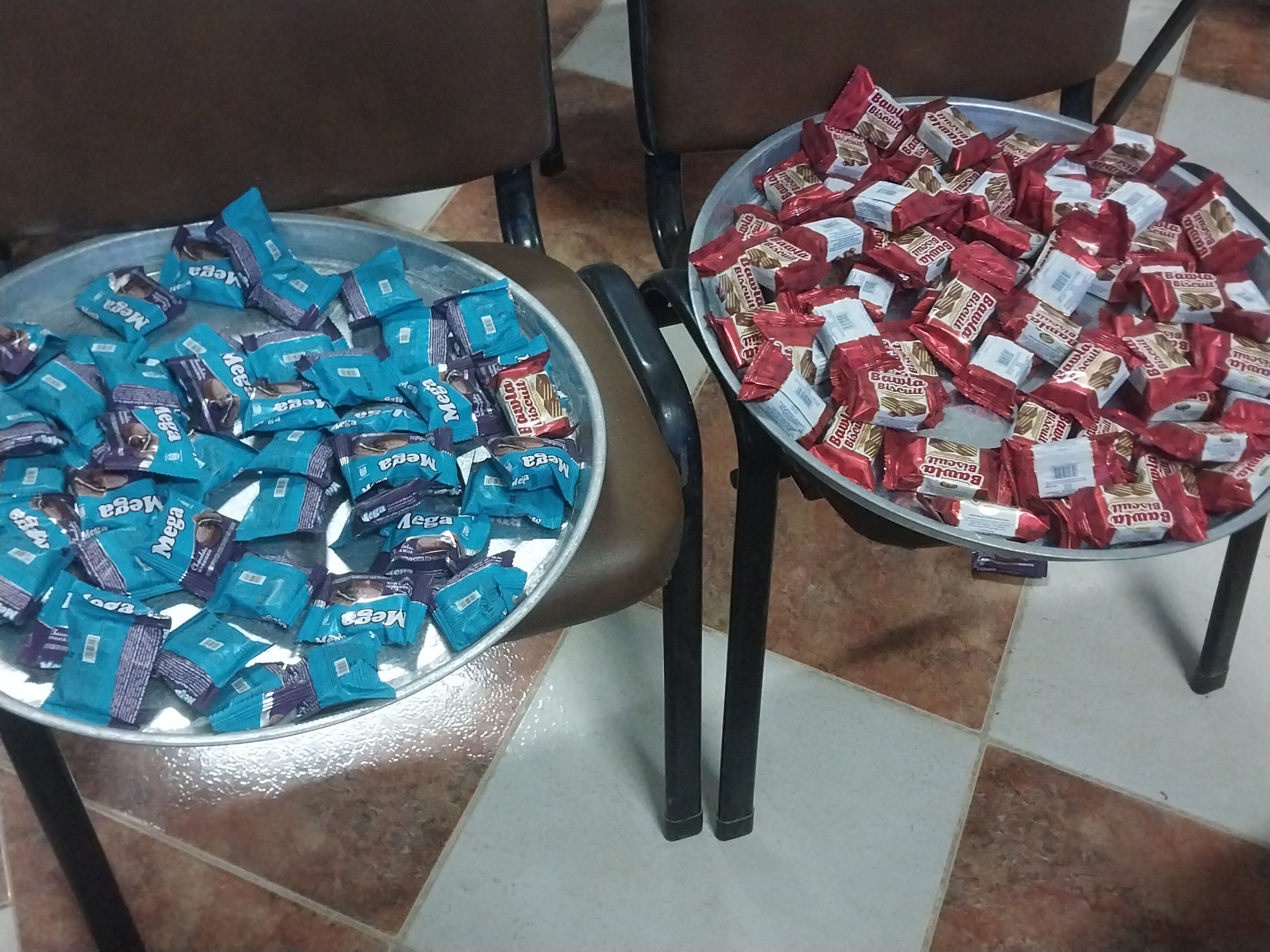1000145827