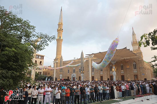 من اجواء صلاة العيد بمسجد الحسين من اجواء صلاة العيد بمسجد الحسين