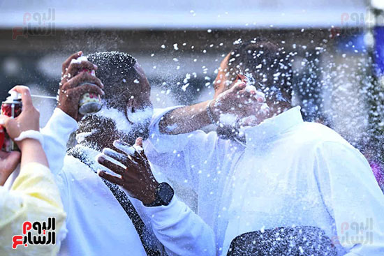 فوم وبالالين وابتسامات العيد فوم وبالالين وابتسامات العيد