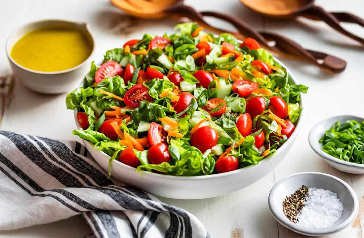 سلطة خضراء سلطة خضراء
