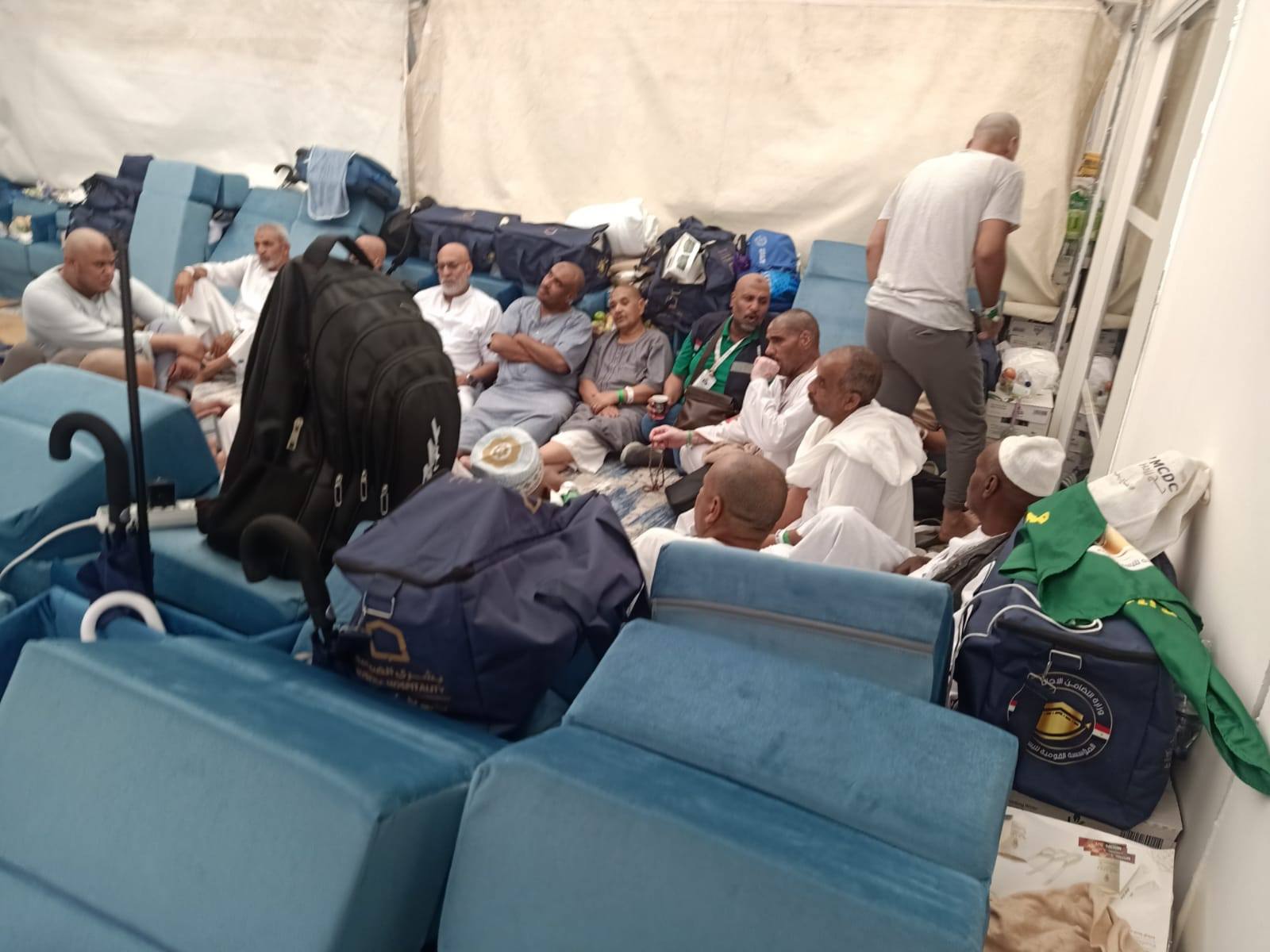 حجاج التضامن الاجتماعى بالأقصر خلال آداء مناسك الحج