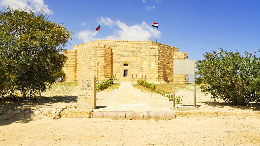 المقابر المقابر
