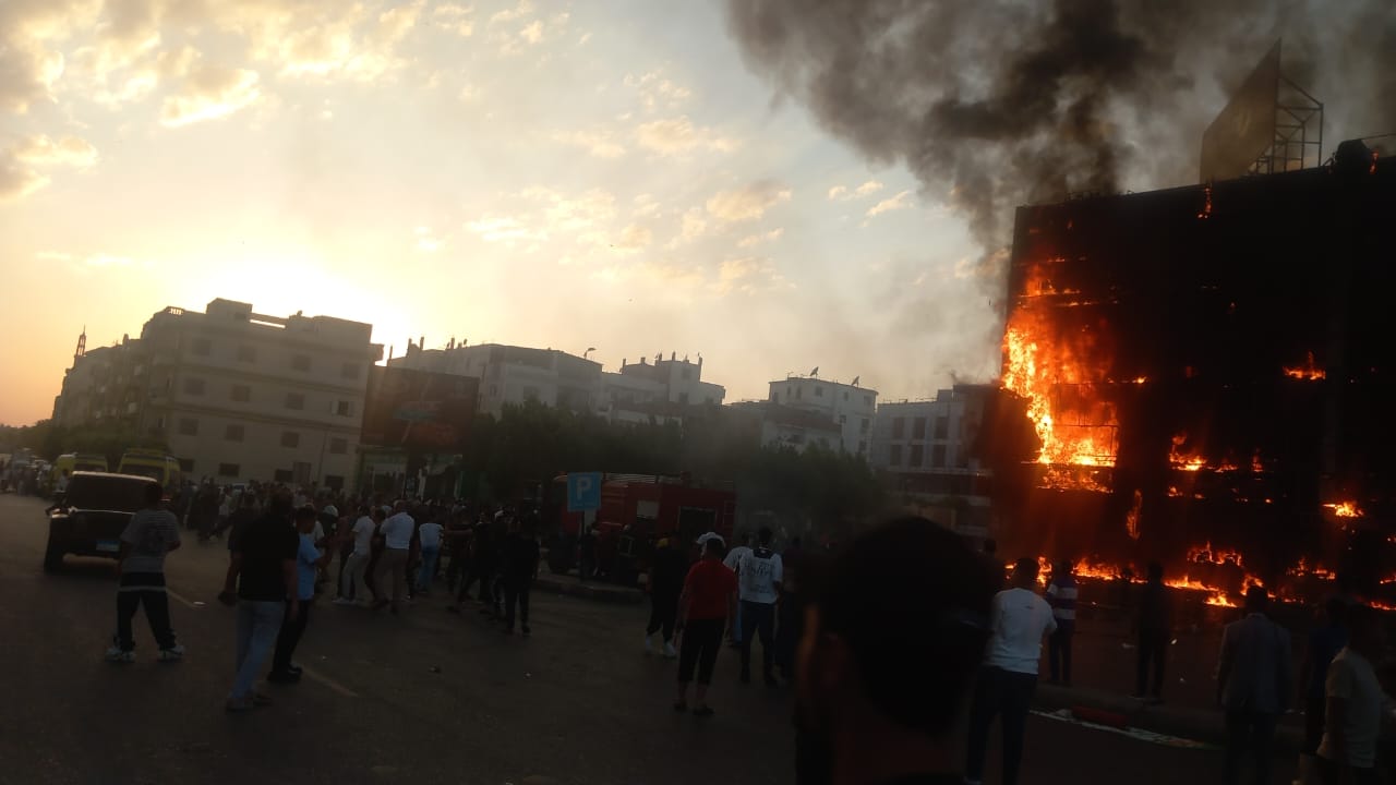 خلال نشوب الحريق خلال نشوب الحريق