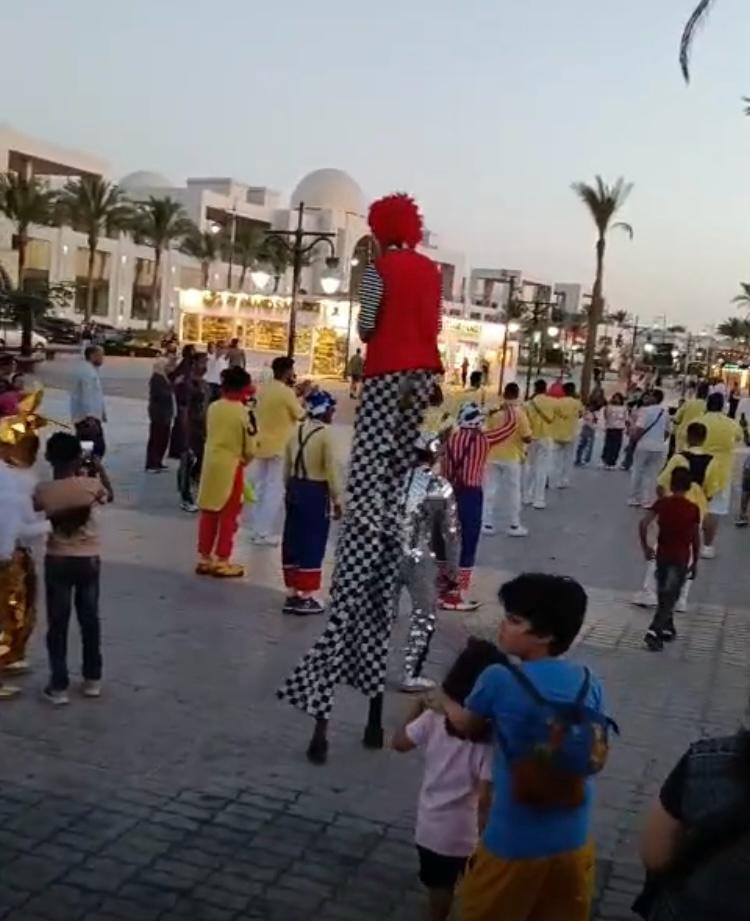 فقرات،فنية فى الممشى السياحى 