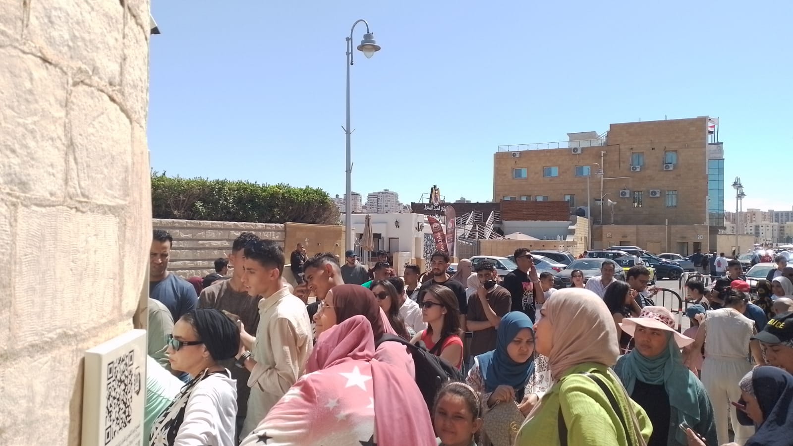 اقبال كثيف على المزارات اقبال كثيف على المزارات