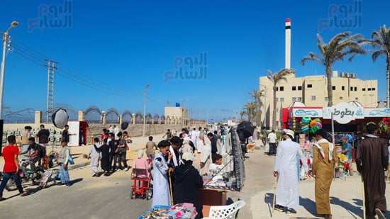 جانب-من-التواجد-بالشوارع-بالمصيف جانب-من-التواجد-بالشوارع-بالمصيف