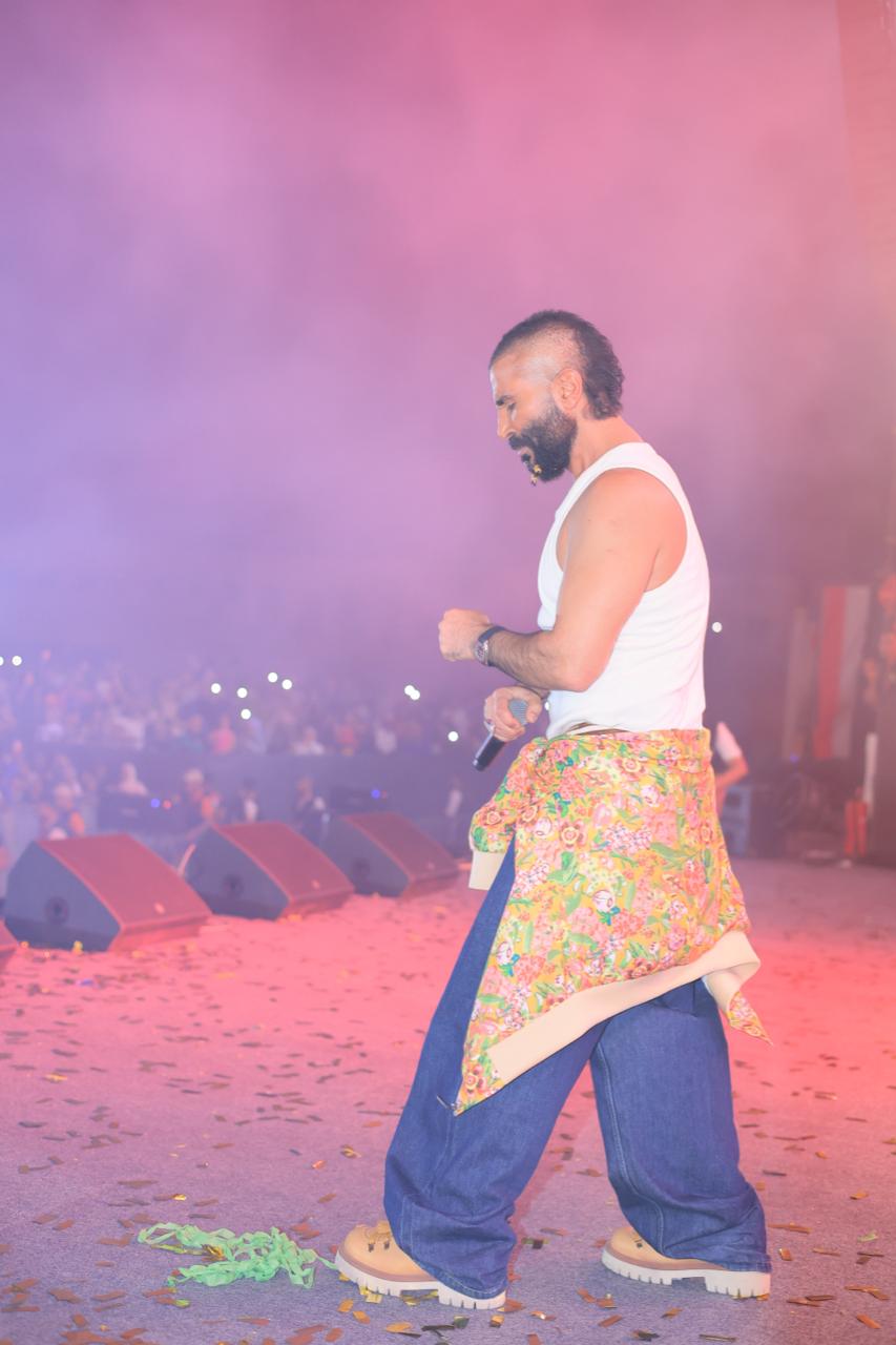 أحمد سعد يتألق في حفل العيد بالغردقة (2)
