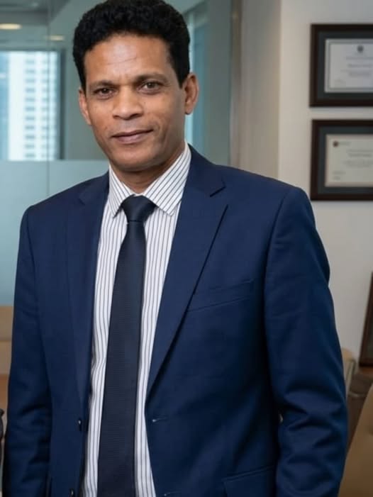 السيد العديسي