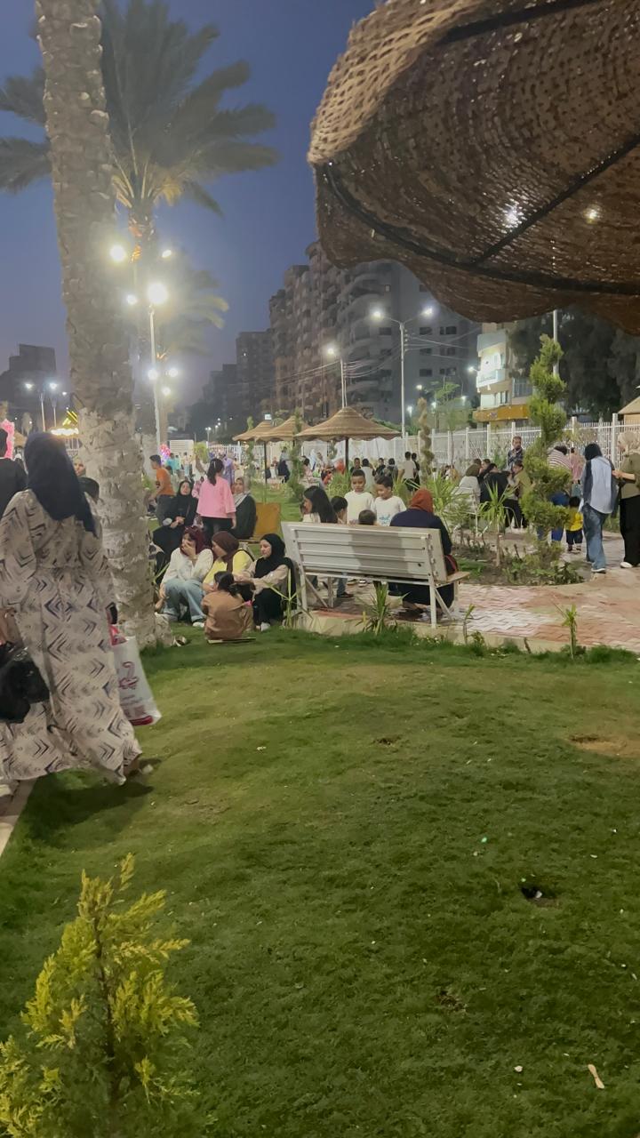 تواجد للأسر داخل الحدائق العامة