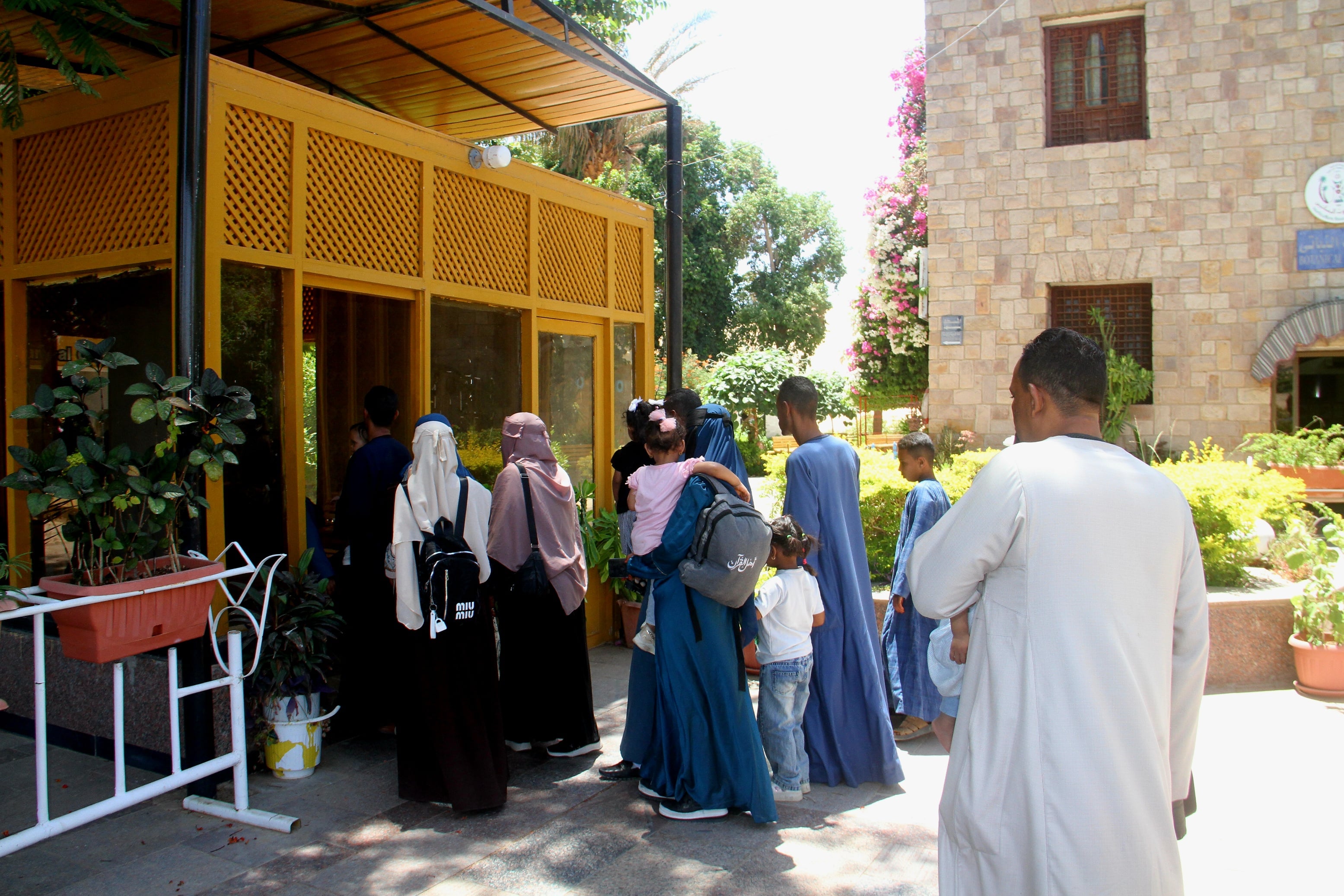 الأسر والعائلات بالحديقة