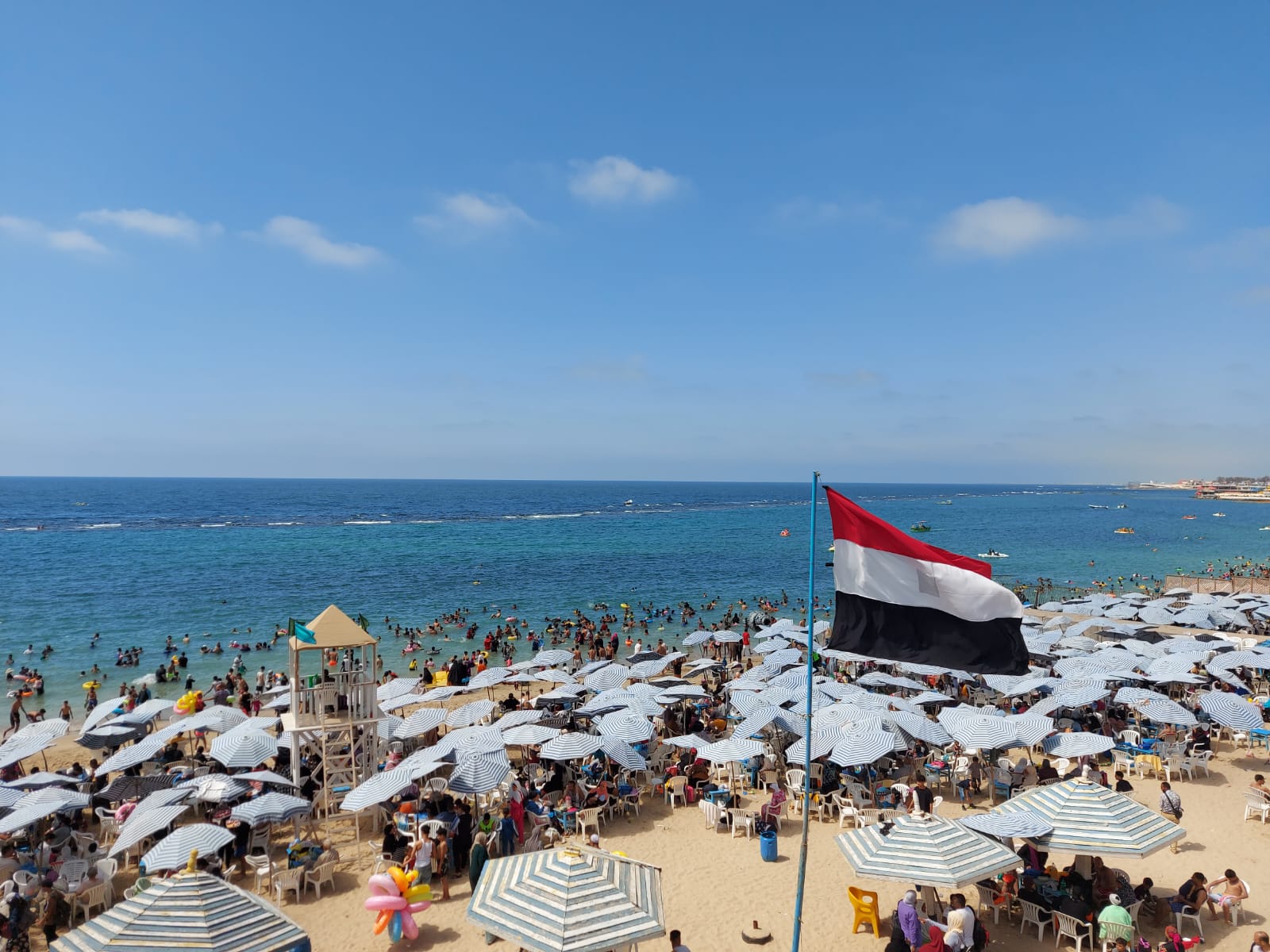 الشواطئ اخر ايام العيد الشواطئ اخر ايام العيد