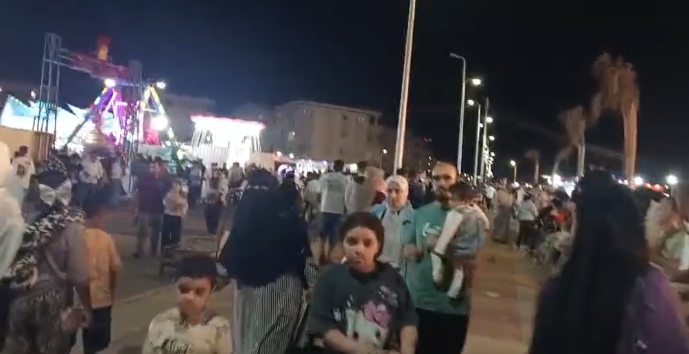 توافد الاسر على المصيف