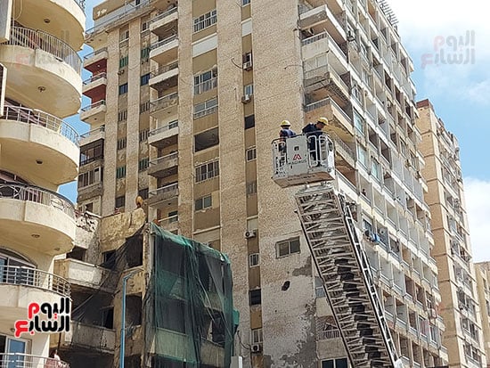 الحماية-المدنية-تنقذ-مريض-نفسى-بالإسكندرية-(2)