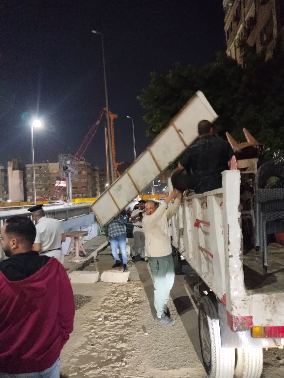 غلق المقاهى المخالفة خلال حملة مكبرة بحى العجوزة