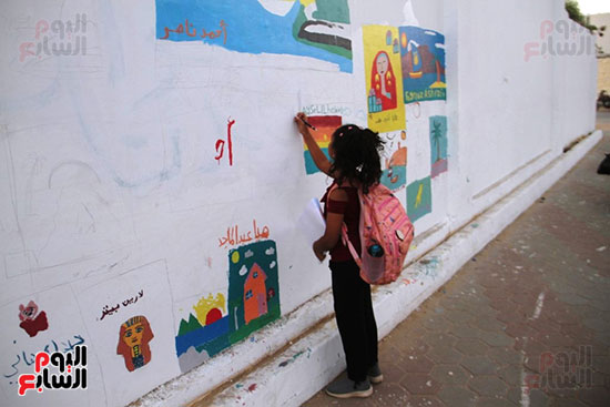 الأطفال-يشاركون-بالرسم الأطفال-يشاركون-بالرسم