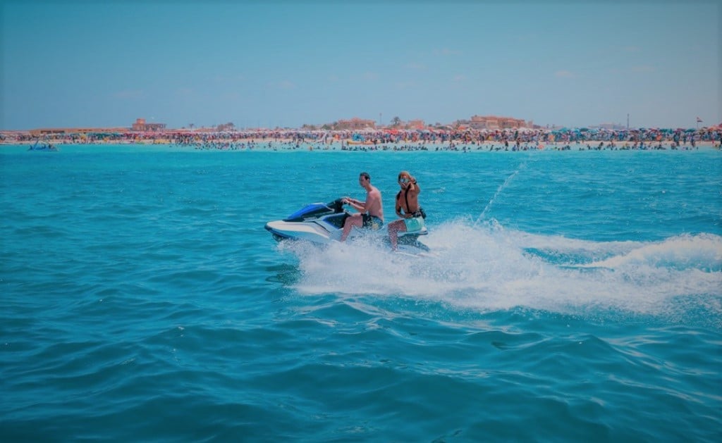 اجواء المعامرة على شواطئ مطروح