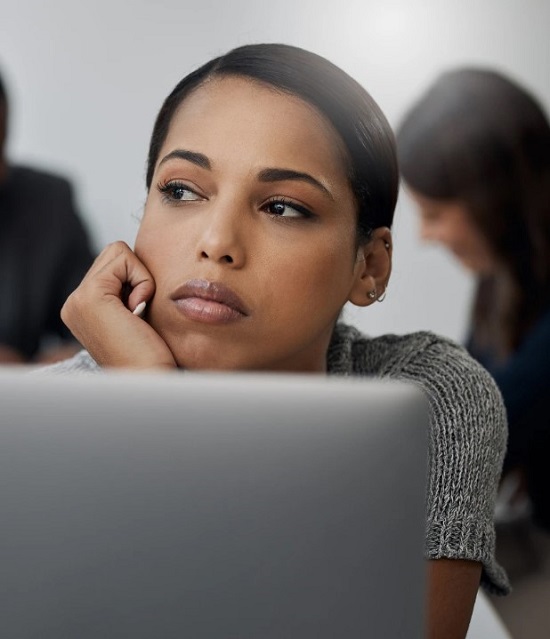 أعراض تظهر عند الدخول فى علاقة مع شخص نرجسى أعراض تظهر عند الدخول فى علاقة مع شخص نرجسى