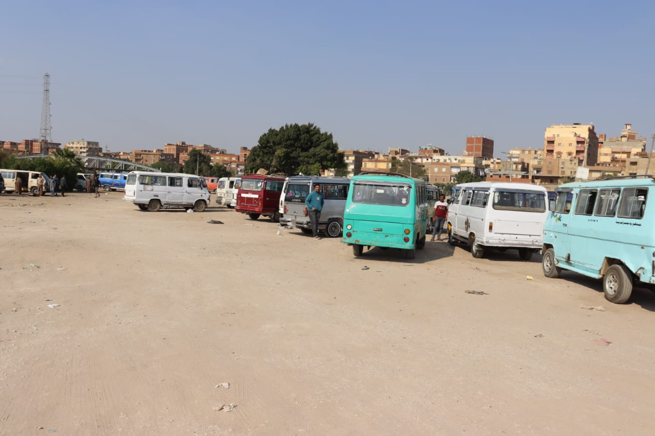 المواقف العشوائية بالقناطر الخيرية