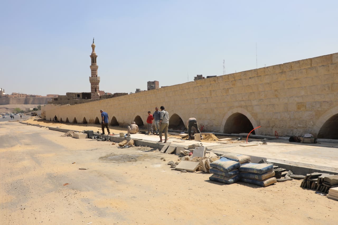 ترميم سور مجرى العيون