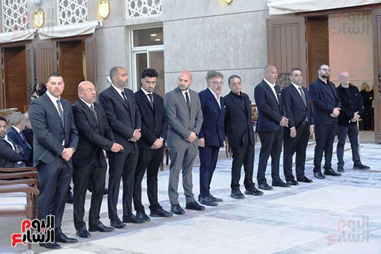 أسرة الراحل تتقلى العزاء