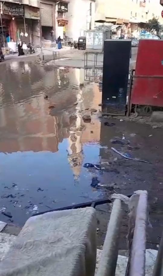 أهالى بشتيل البلد فى الجيزة يستغيثون بسبب طفح الصرف الصحى (1)