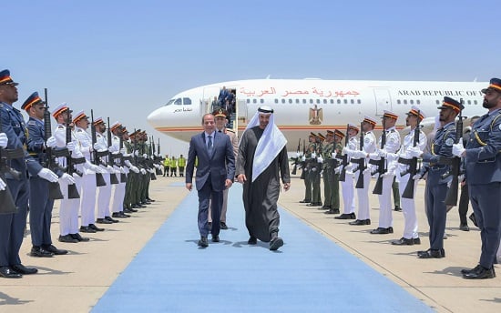 الرئيس السيسى يجرى زيارة أخوية لأبوظبي  (2)