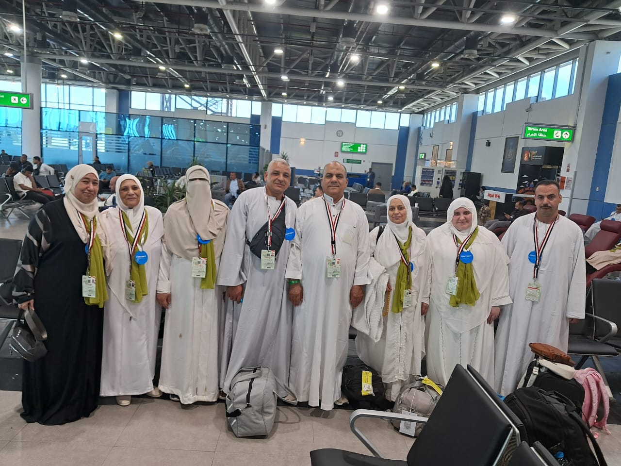 حجاج الجمعيات الاهلية بالقليوبية داخل المطار حجاج الجمعيات الاهلية بالقليوبية داخل المطار