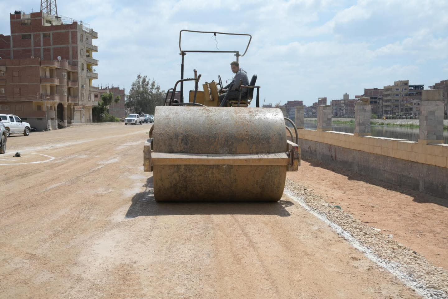 العمل علي تطوير الكورنيش