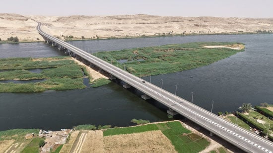 المحور فوق نهر النيل