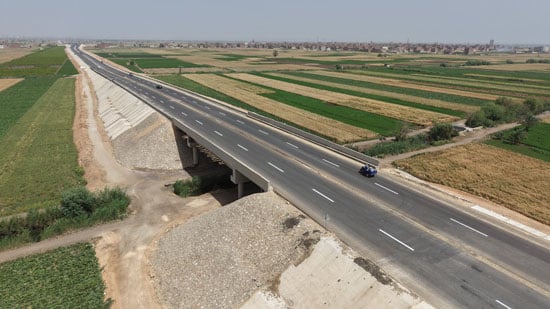 تطوير وتنفيذ محاور جديدة