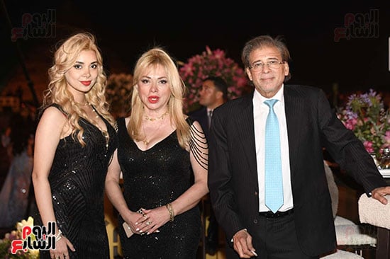 المخرج خالد يوسف وبعض الحضور