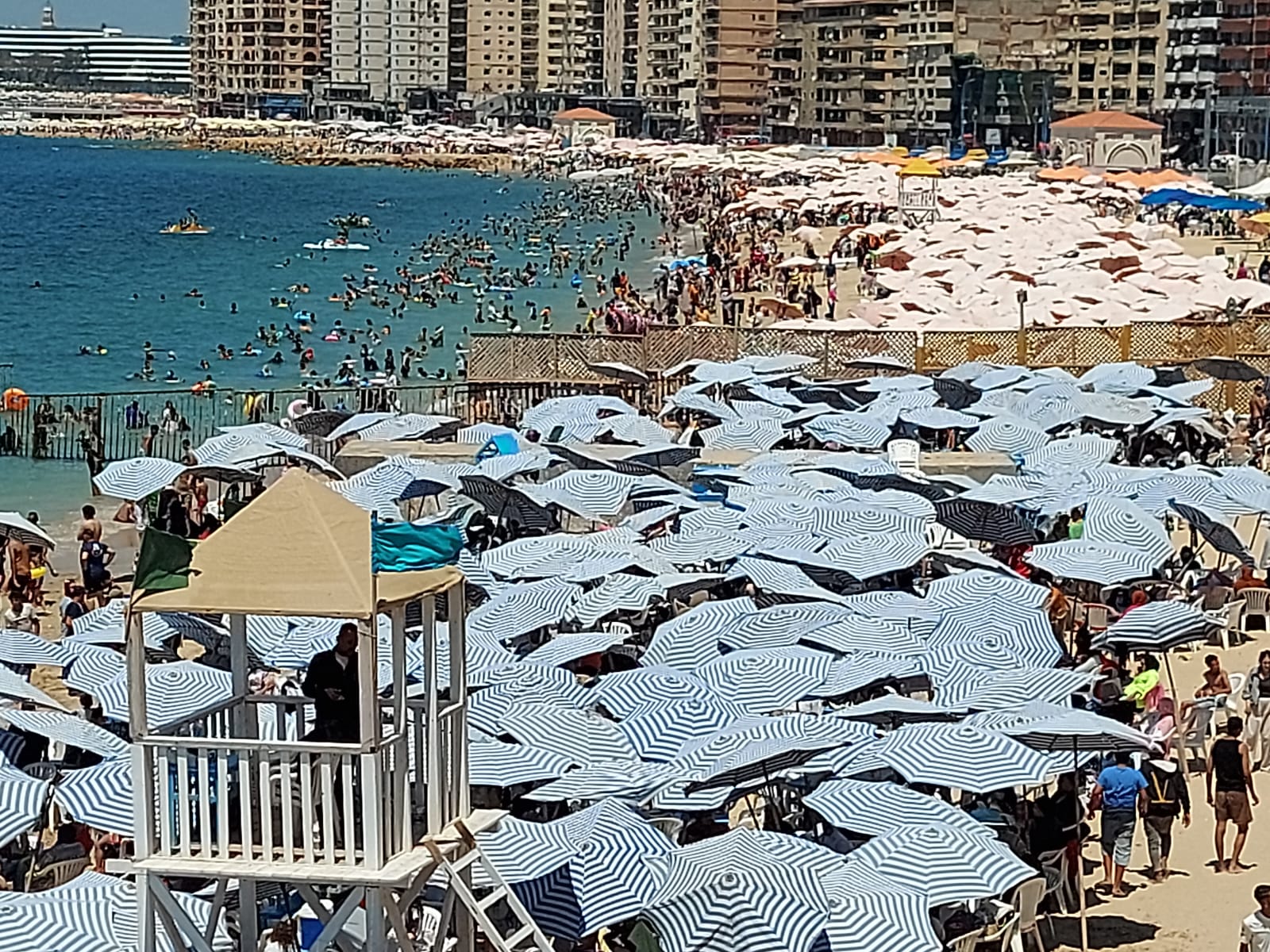 رايات خضراء رايات خضراء