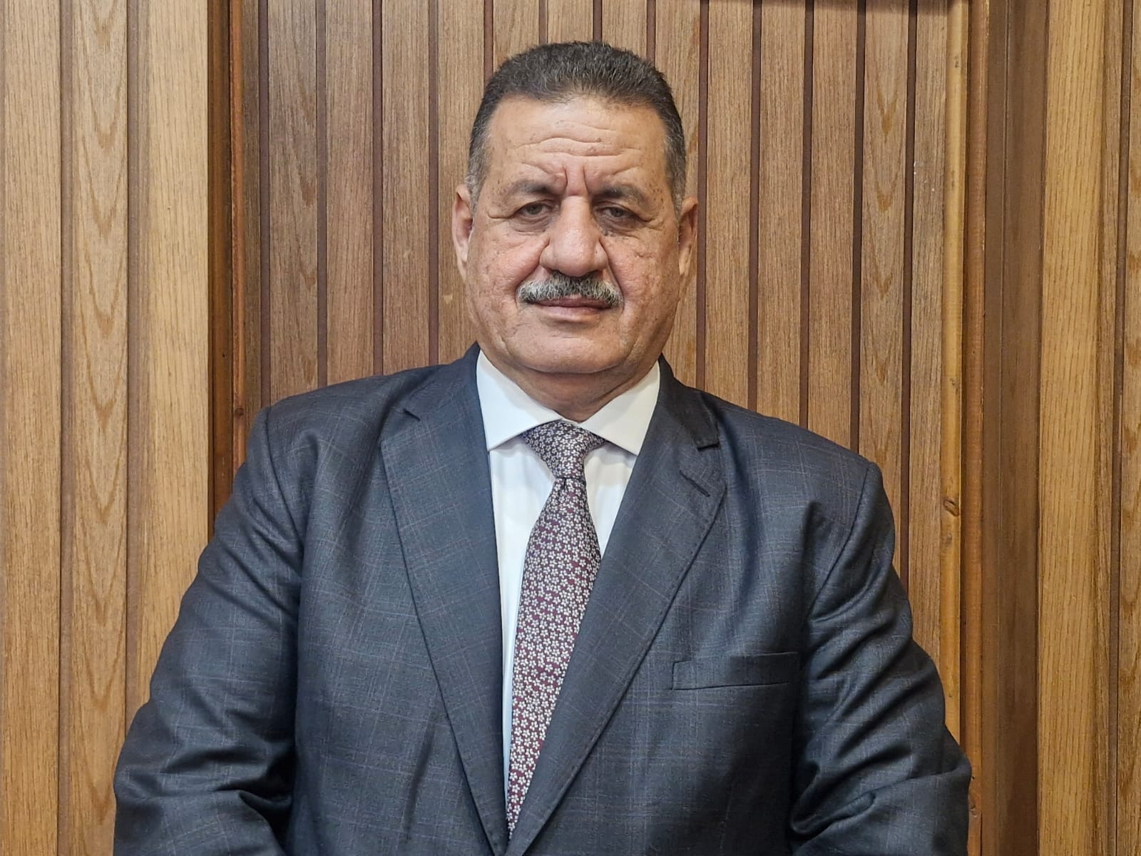 حوار نقيب البنوك (1)