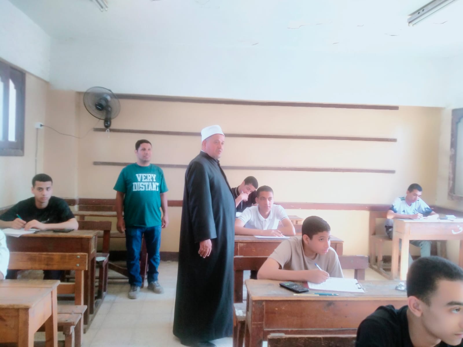 أثناء تفد اللجان أثناء تفد اللجان