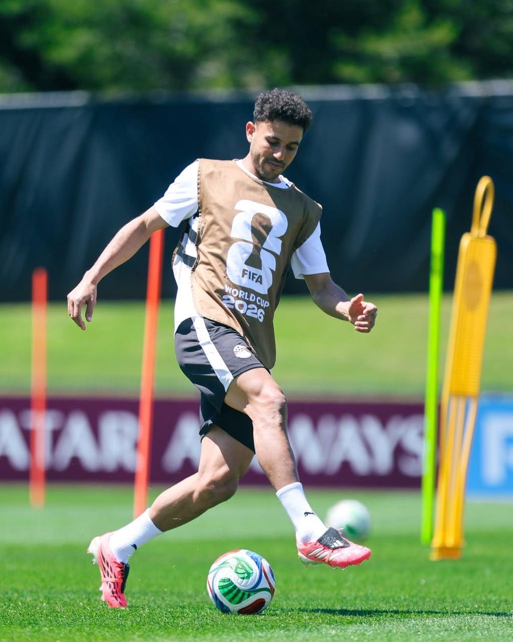 حمدى فتحي لاعب منتخب مصر حمدى فتحي لاعب منتخب مصر