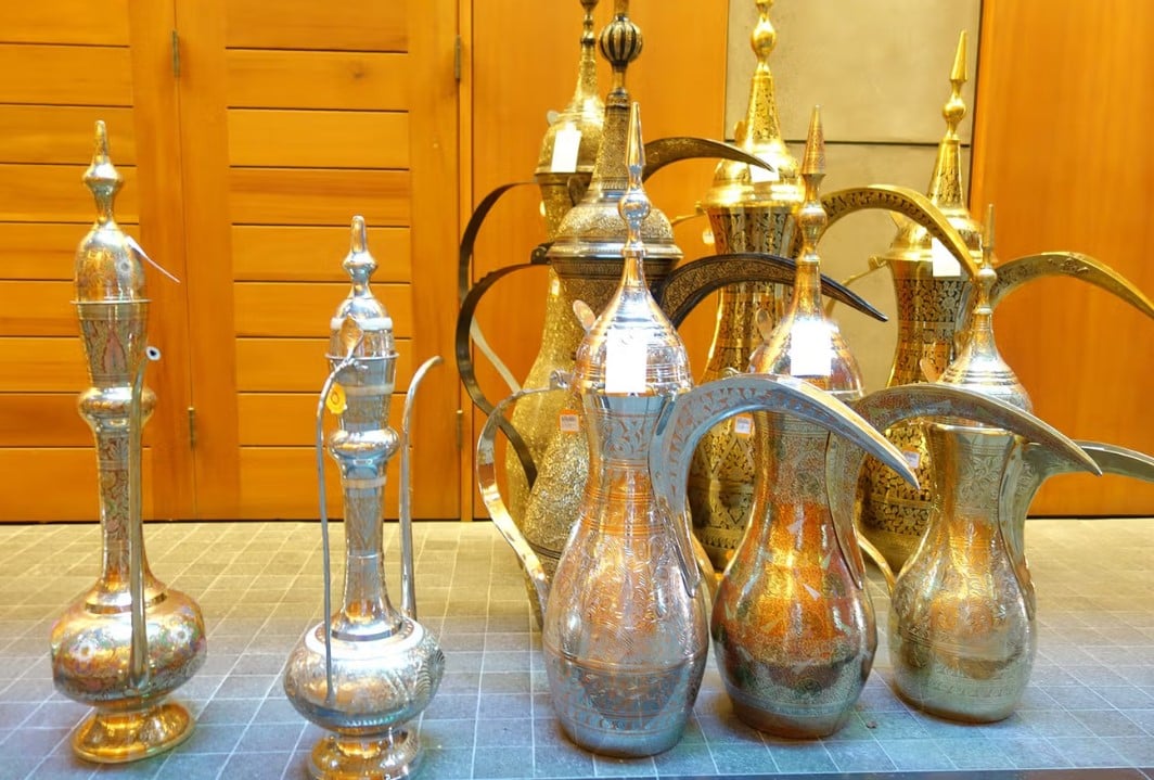 أباريق أباريق