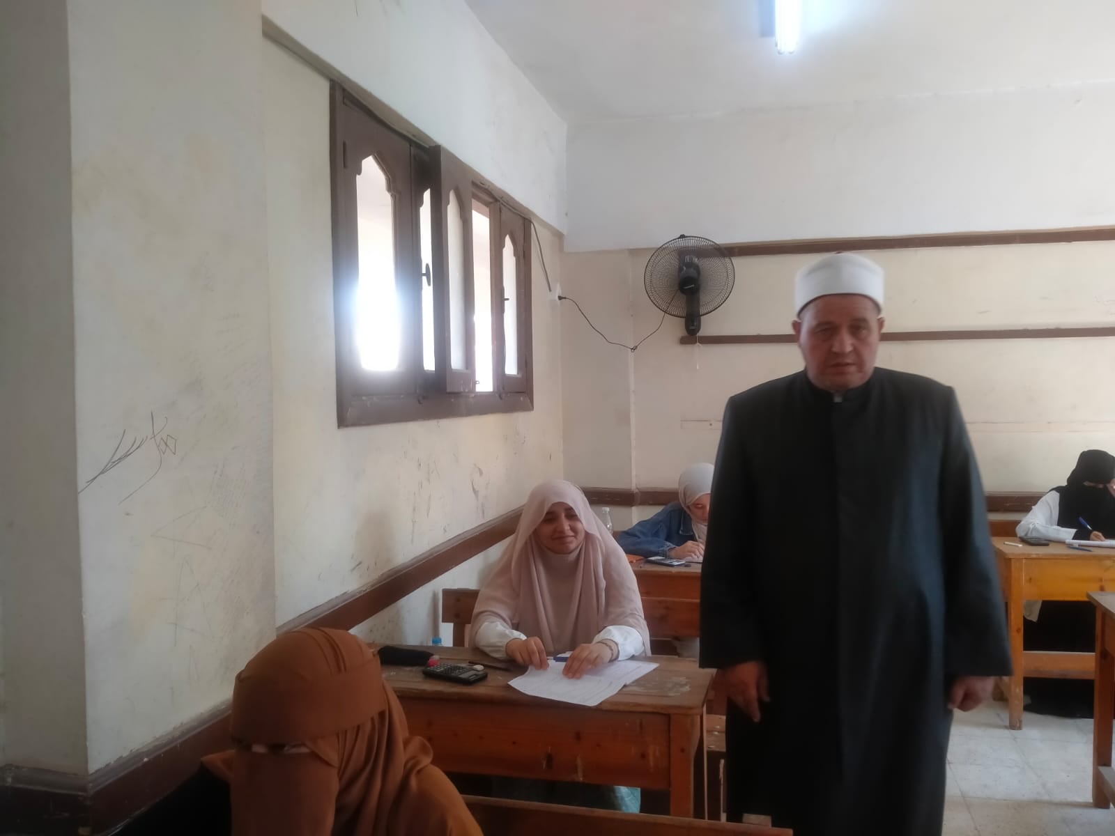أثناء متابعة اللجان أثناء متابعة اللجان
