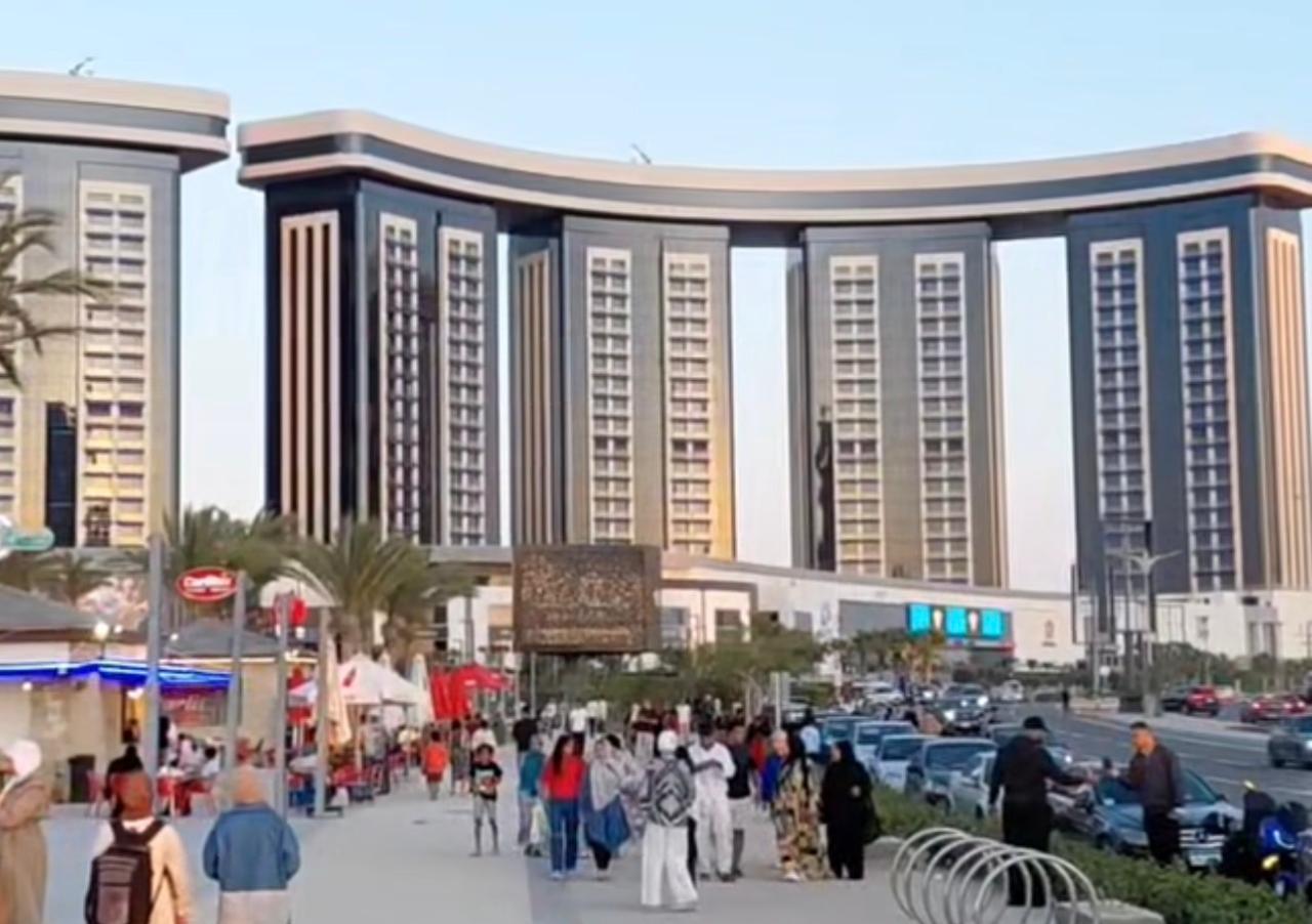 العلمين زخم دائم