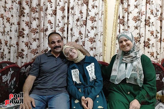 الطالبة ووالدها