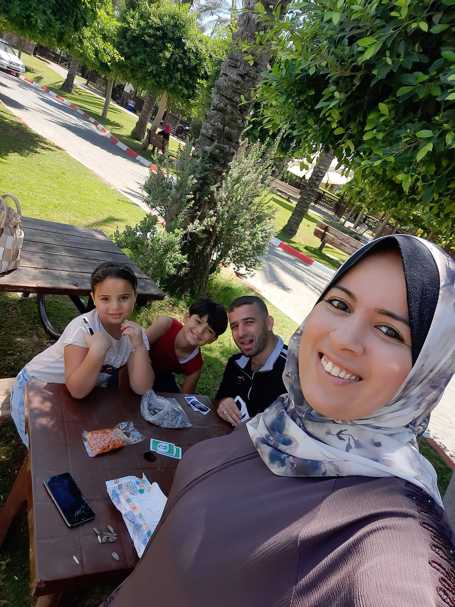 عائلة الدكتورة نور الهدى النبيه عائلة الدكتورة نور الهدى النبيه