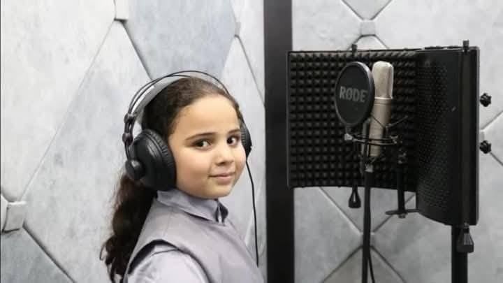 ابنة الدكتورة نور الهدى النبيه قبل استشهادها ابنة الدكتورة نور الهدى النبيه قبل استشهادها