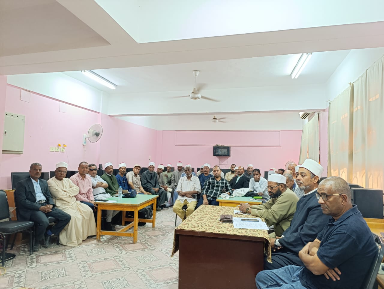 جانب من الاجتماع جانب من الاجتماع