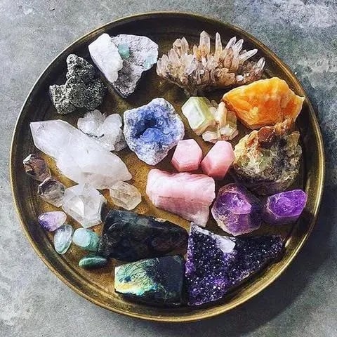 استخدام الأحجار الكريمة