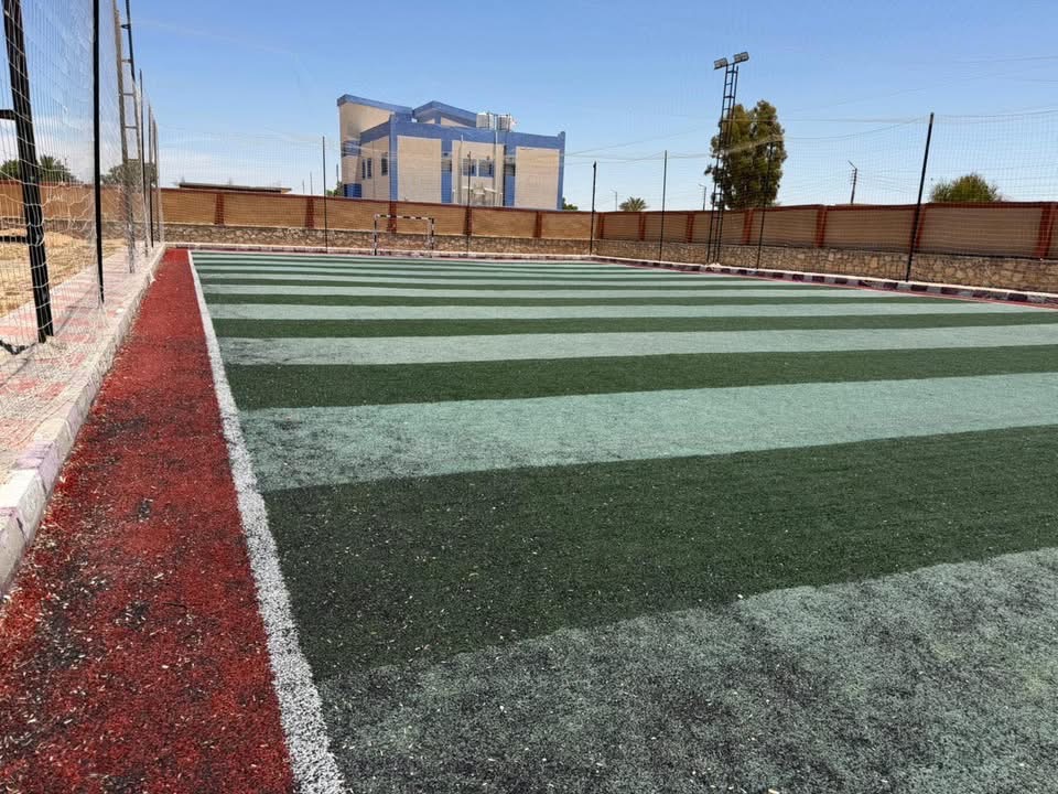 ملاعب علي الطراز الحديث 