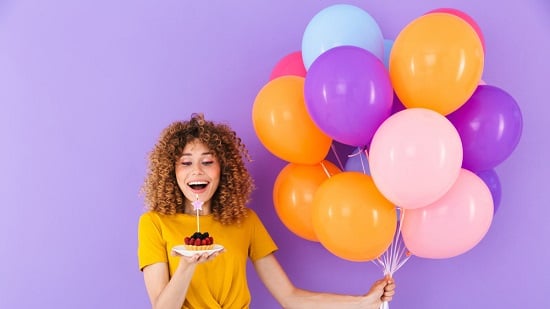 الاحتفال بعيد الميلاد