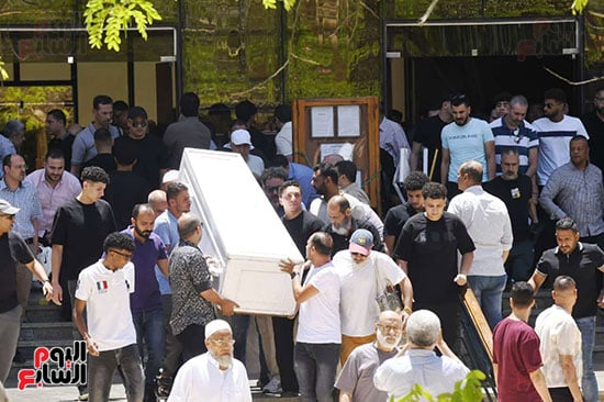 خروج جثمان سهام جلال من المسجد