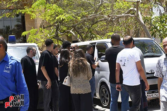 وصول جثمان الراحلة سهام جلال