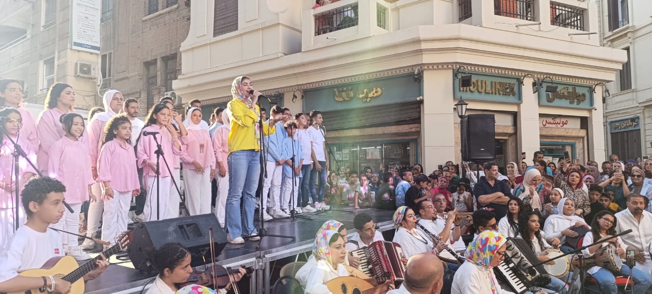 فقرات غنائيه