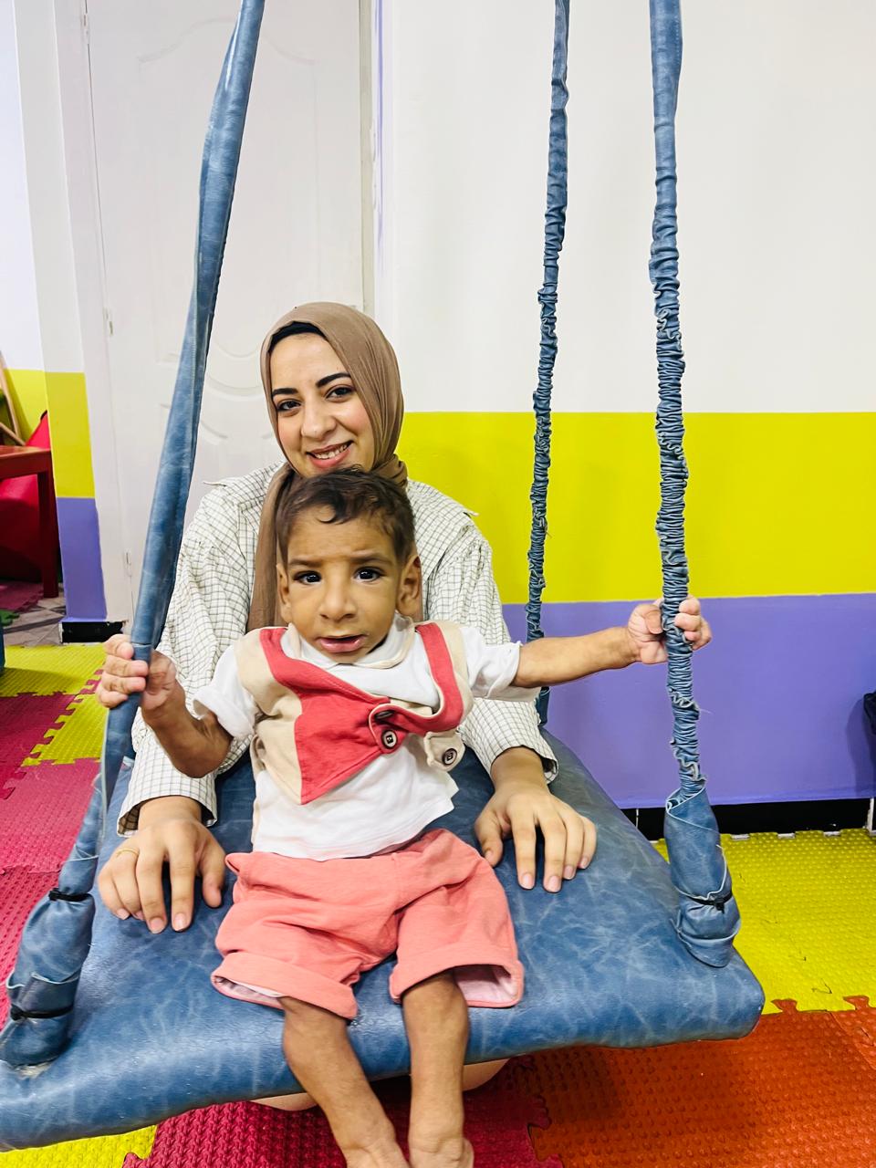 انس مع دكتورة العلاج الطبيعى